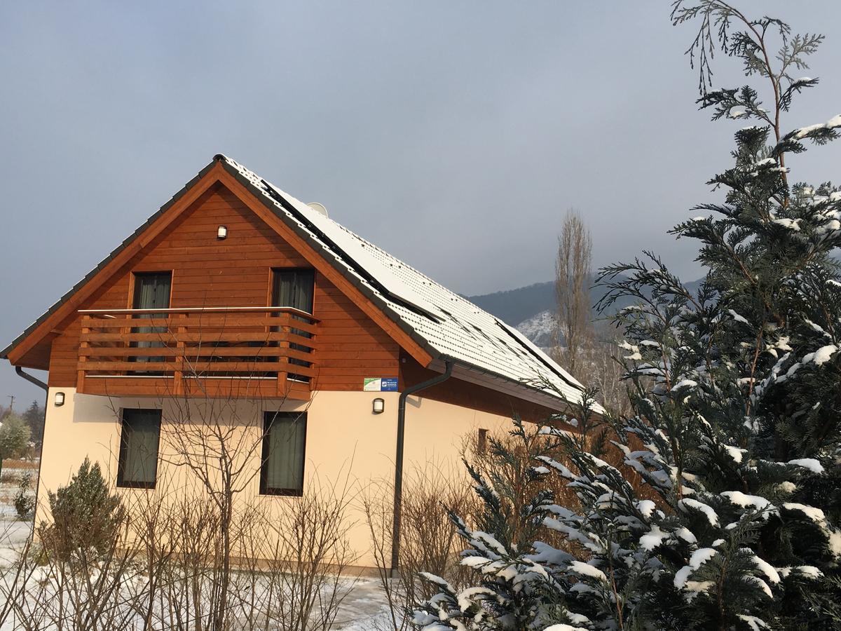 Dunazug Apartmanház Dömös Bagian luar foto