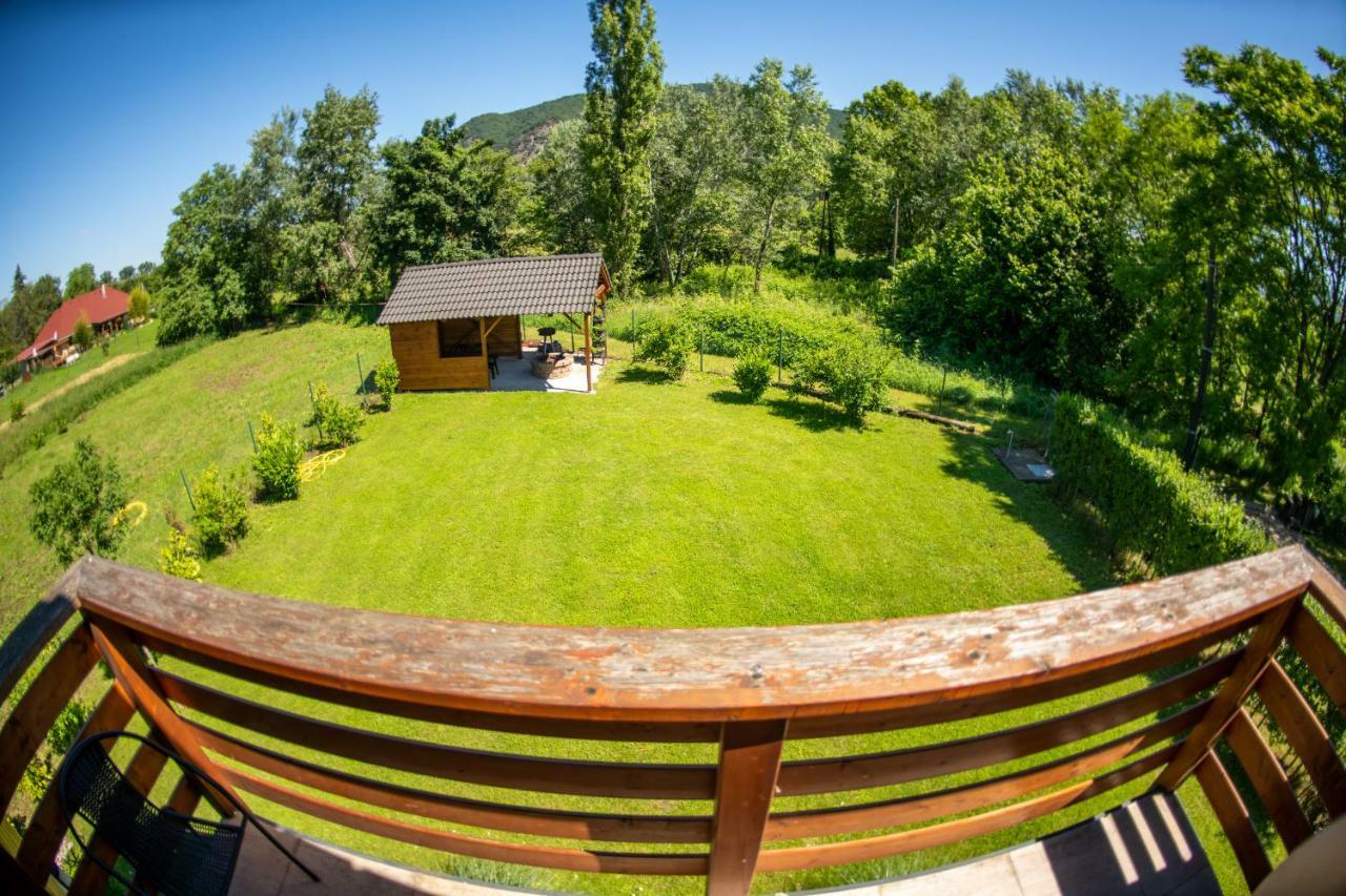 Dunazug Apartmanház Dömös Bagian luar foto