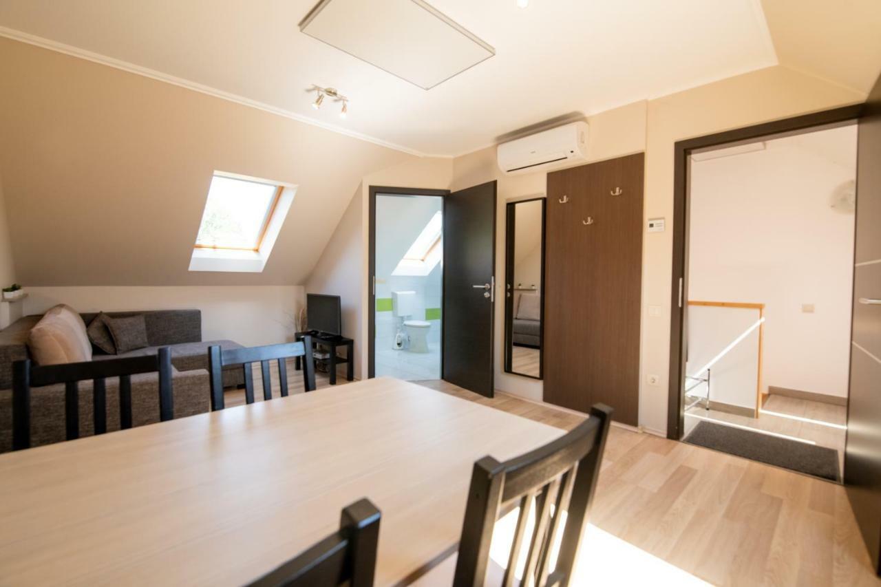 Dunazug Apartmanház Dömös Bagian luar foto