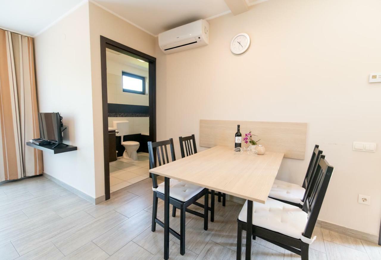 Dunazug Apartmanház Dömös Bagian luar foto