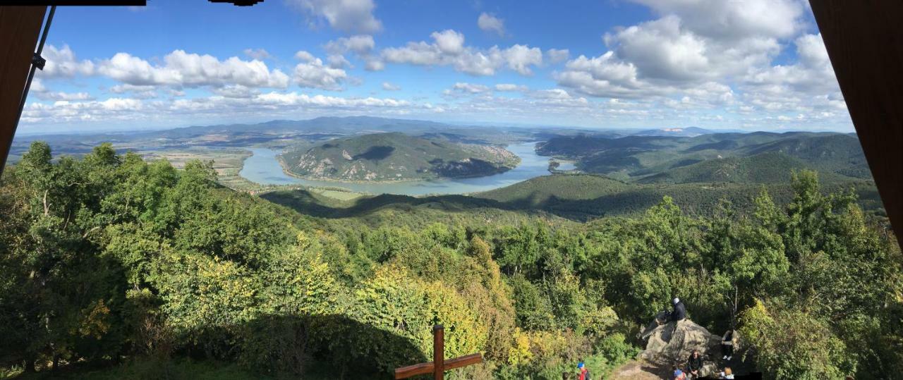 Dunazug Apartmanház Dömös Bagian luar foto